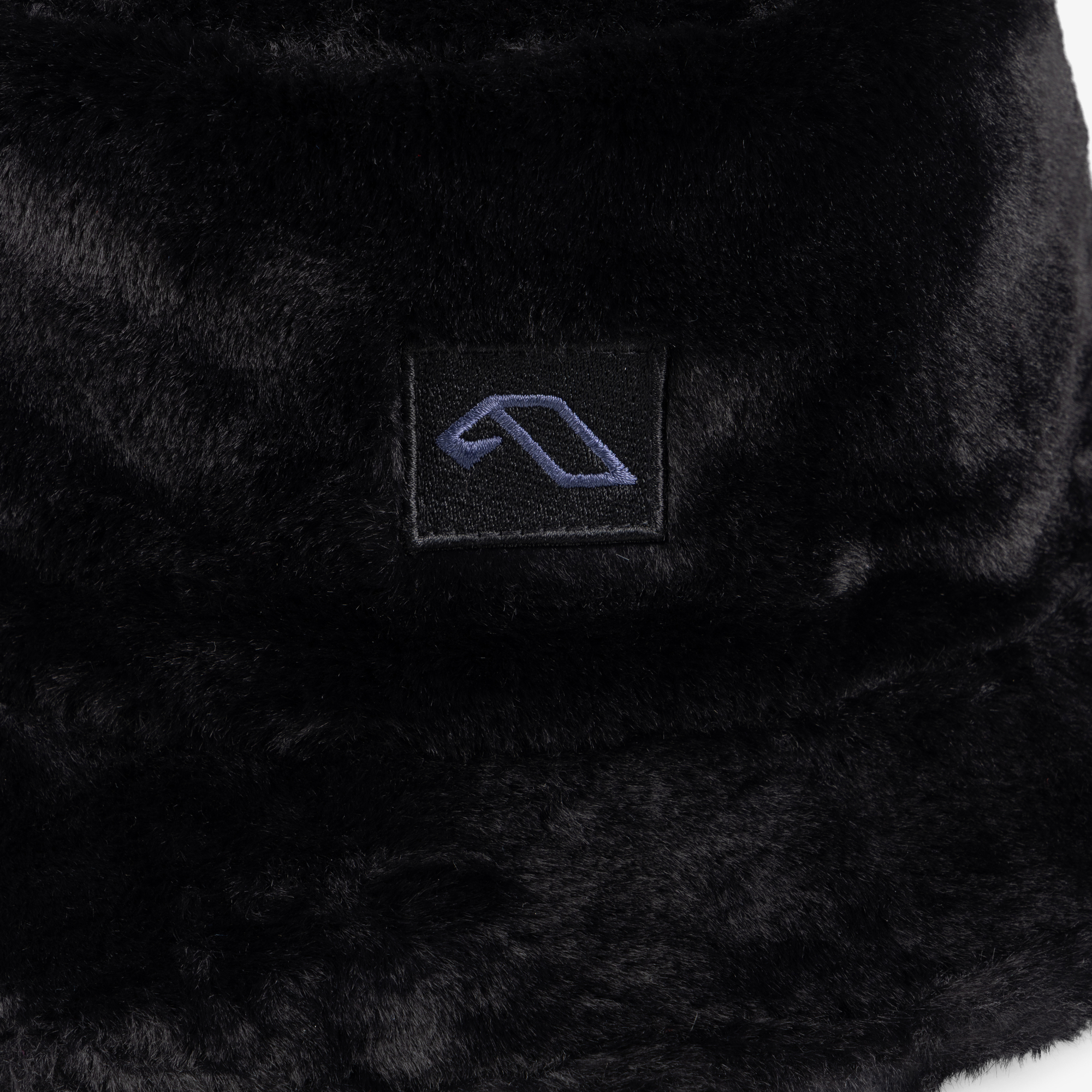 Anjuna Reversible Fluffy Bucket Hat / Black & Blue